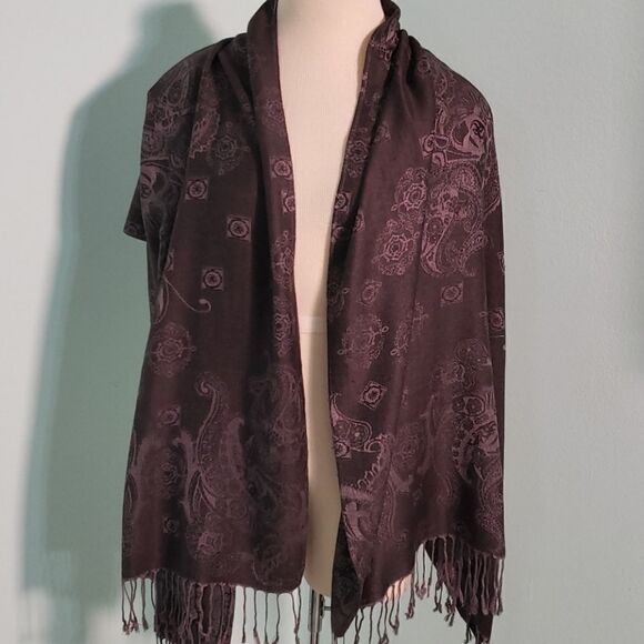 Charcoal gray large scarf, shawl. So soft. - Picture 1 of 8